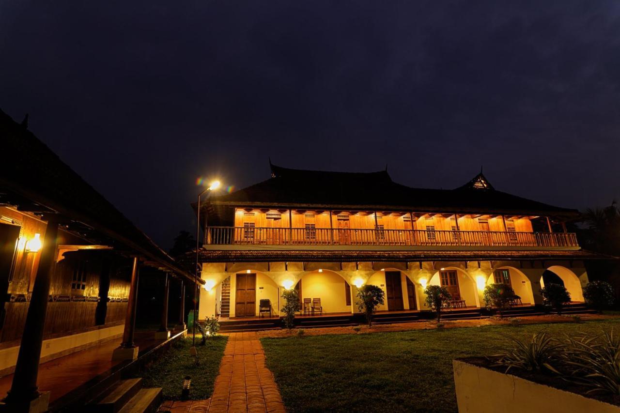 Kumarakom Heritage Resort Kottayam Zewnętrze zdjęcie