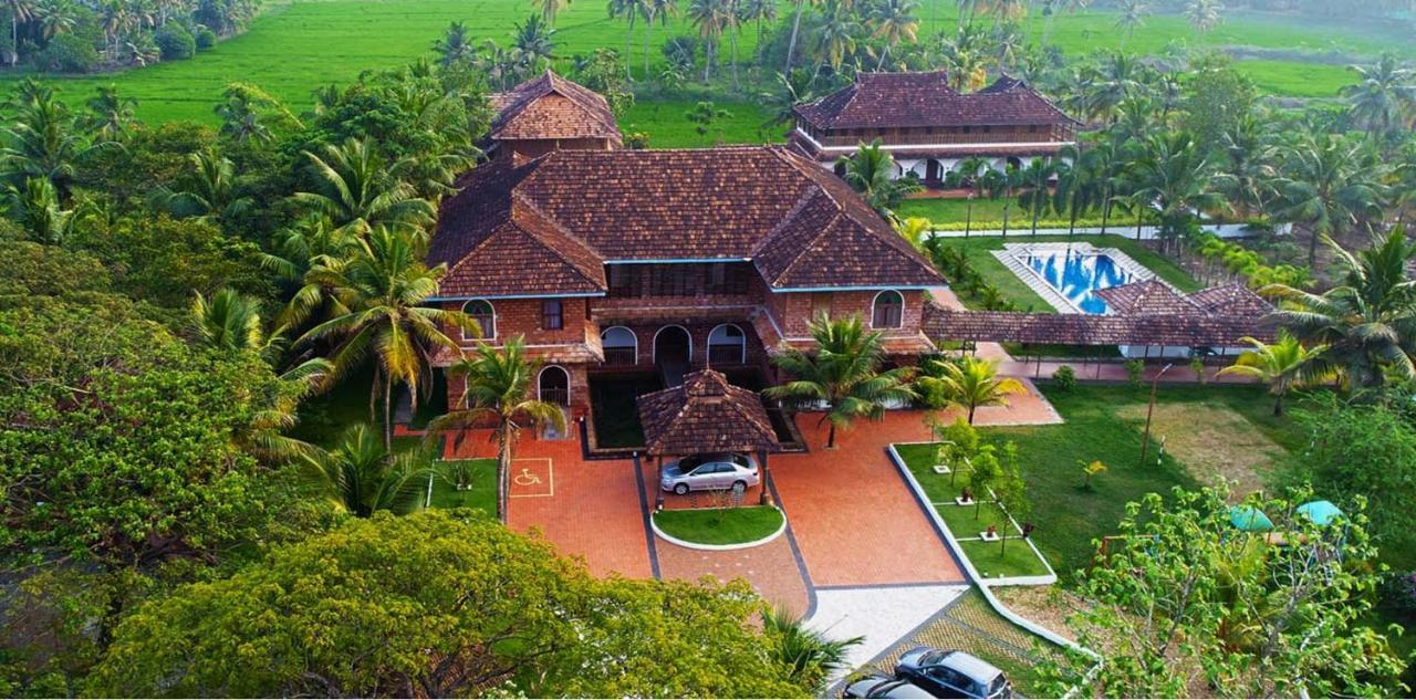 Kumarakom Heritage Resort Kottayam Zewnętrze zdjęcie