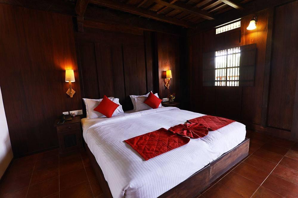 Kumarakom Heritage Resort Kottayam Zewnętrze zdjęcie