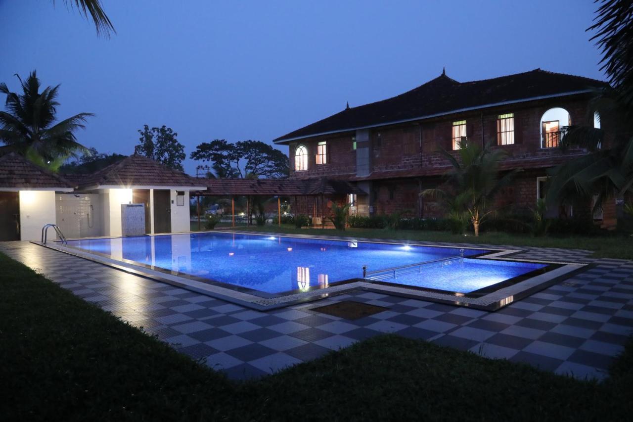Kumarakom Heritage Resort Kottayam Zewnętrze zdjęcie